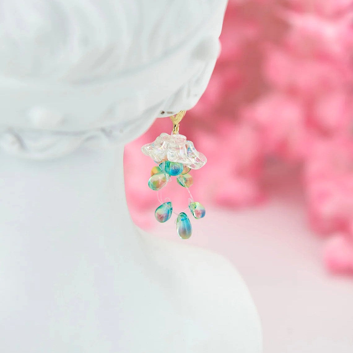 "Brume" earrings: Light 6.5 cm dangles with acrylic beads and clear zircons, capturing the airy elegance of morning dew.