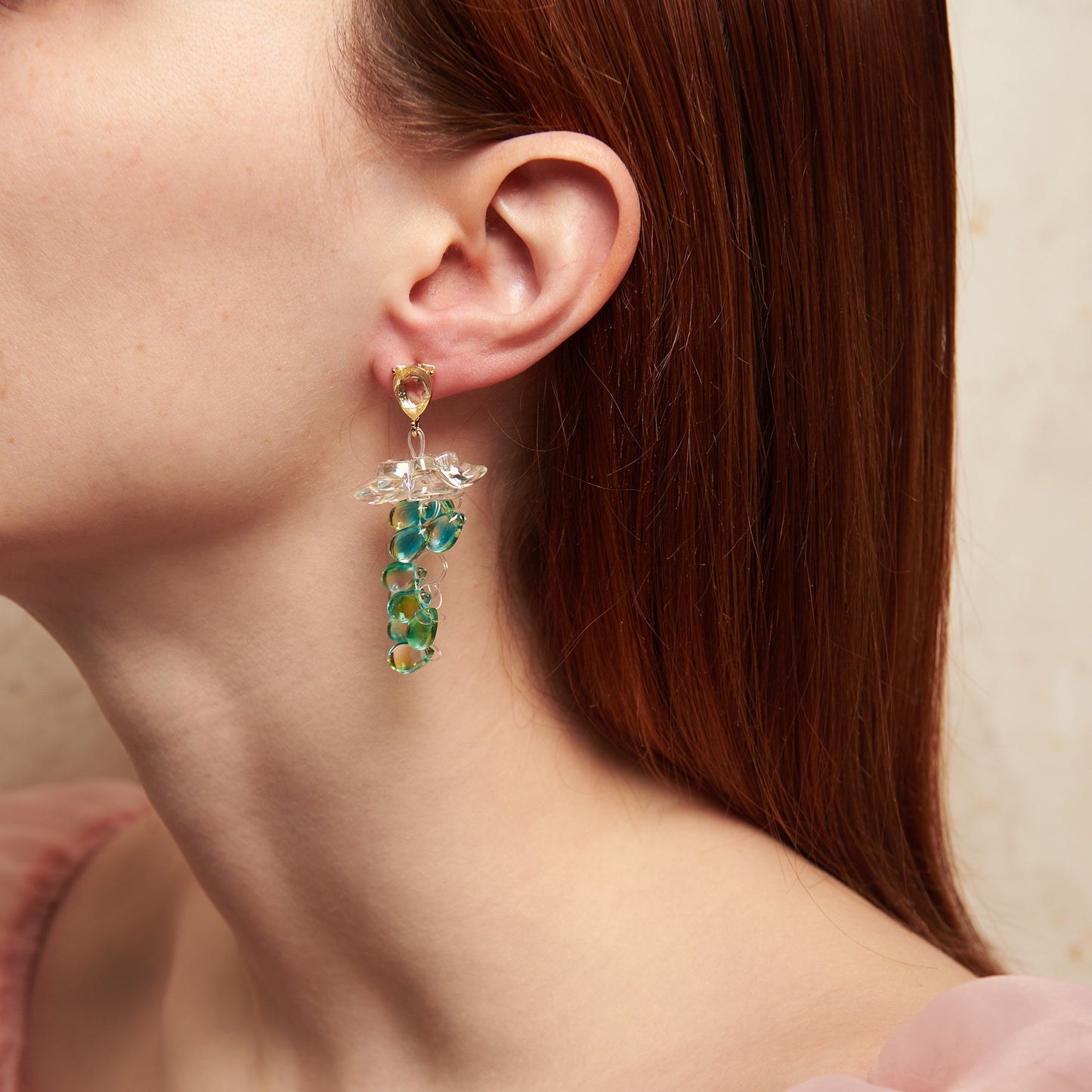 "Brume" earrings: Light 6.5 cm dangles with acrylic beads and clear zircons, capturing the airy elegance of morning dew.