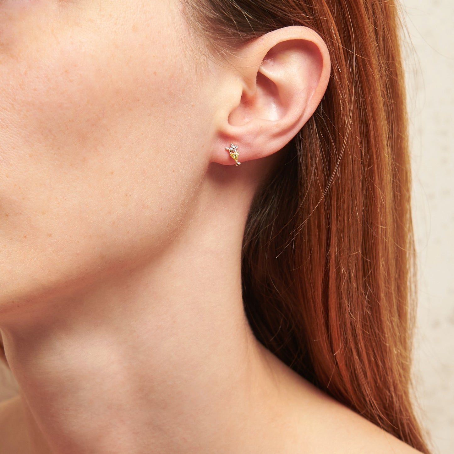 Mini cocktail Margarita earrings, 0.7 cm. Discreet, minimalist, and summery. Crafted with cubic zirconia and metal alloy for a fresh, elegant touch to your style.