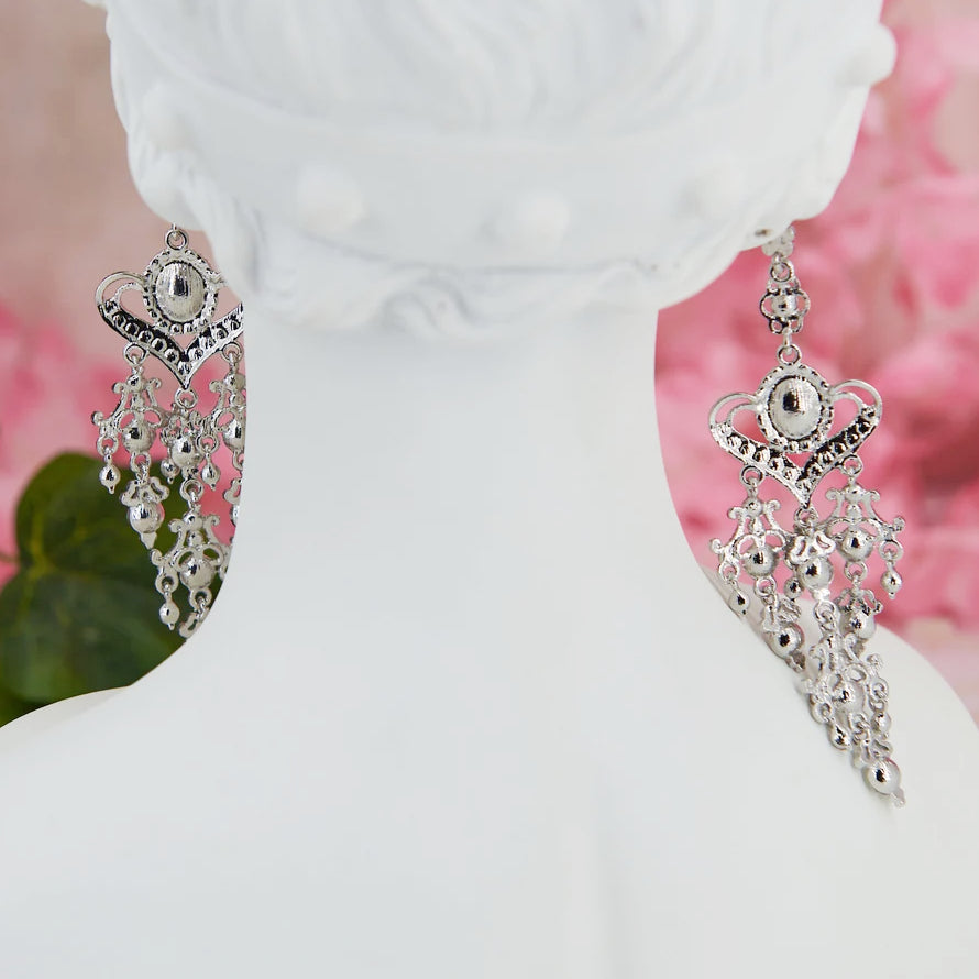 Maxi chandelier earrings, 10 cm. Silver metal with white & pale pink zircons. Baroque design with a large pink zircon centerpiece. Ideal for elegant events or weddings.