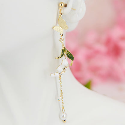 Lily earrings