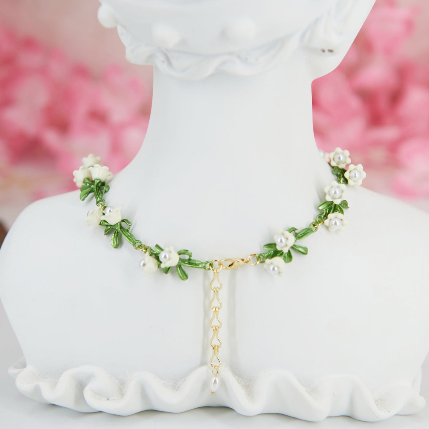 Lily Flower choker