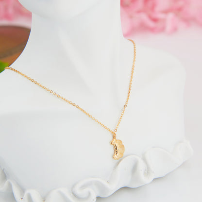 Petit Croissant pendant necklace